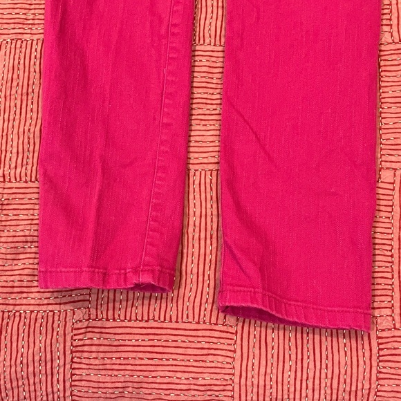 g21 women’s size 9 waist 30.5” inseam 30.75” rise 7.75” bright Pink Denim Jeans - Picture 7 of 12